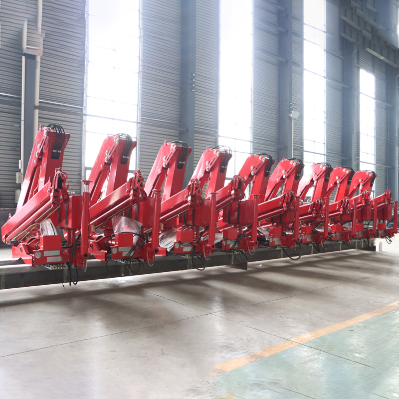 Grúa montada sobre camión con pluma articulada de 3,2 toneladas