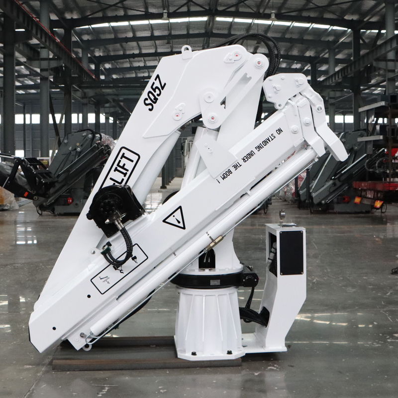 Grúa marina con pluma articulada de 5 toneladas