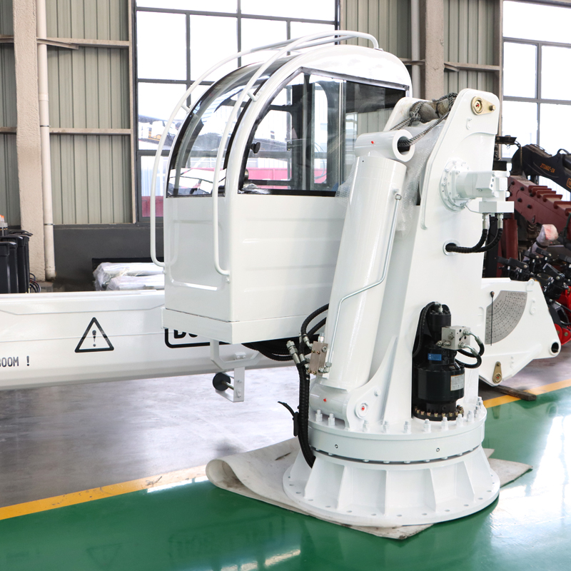 Grúa marina con pluma telescópica de 12 toneladas