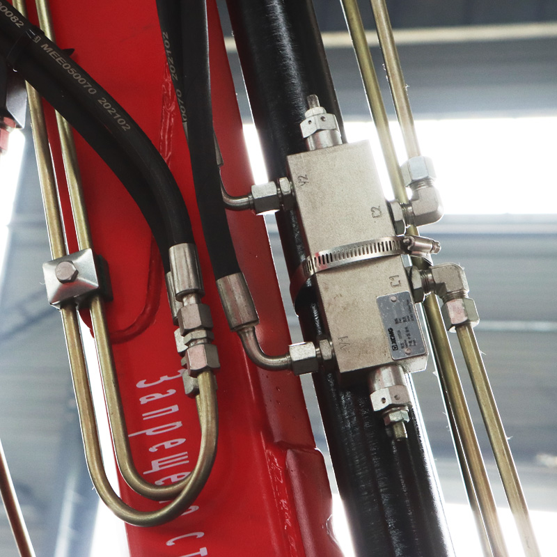 Grúa pickup de 800 kg con estabilizadores